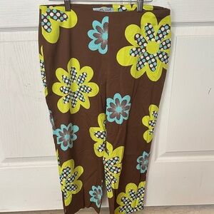 Lilly Pulitzer Brown Capris with Yellow and Blue Floral Print